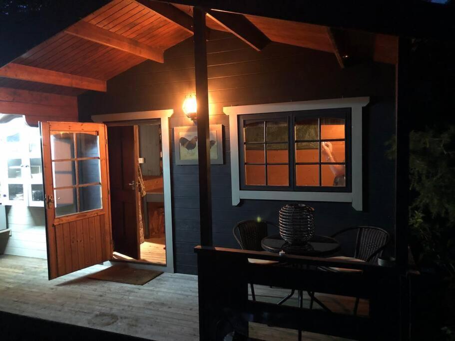 Апартаменты Unique Tiny House Near 3 Peaks - The Zedshed Bentham Экстерьер фото
